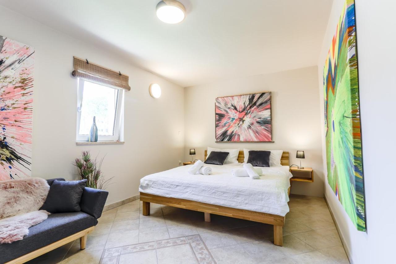 4 You Apartments Mugeba Bagian luar foto